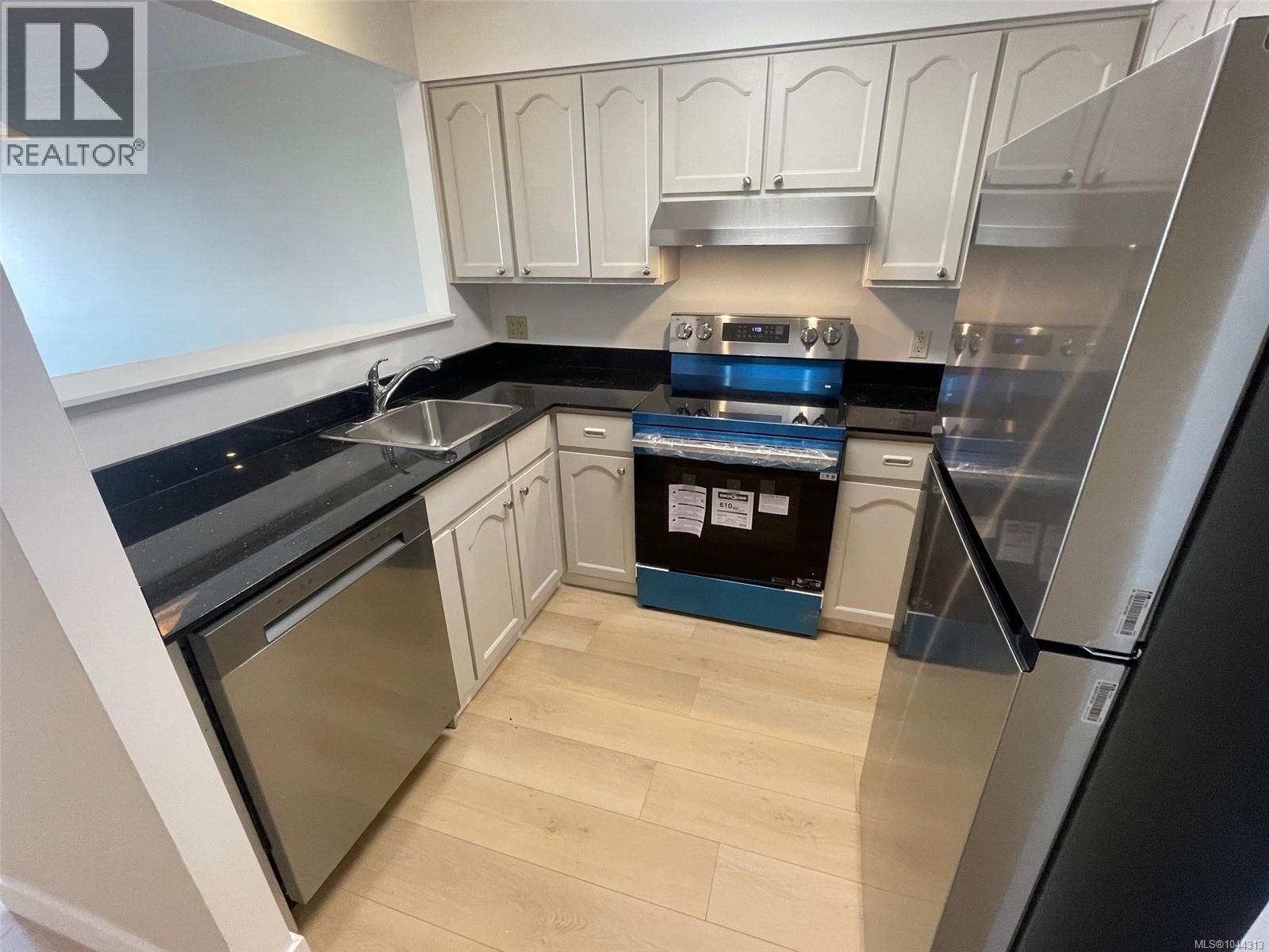 #209 30 Cavan St - Image 21