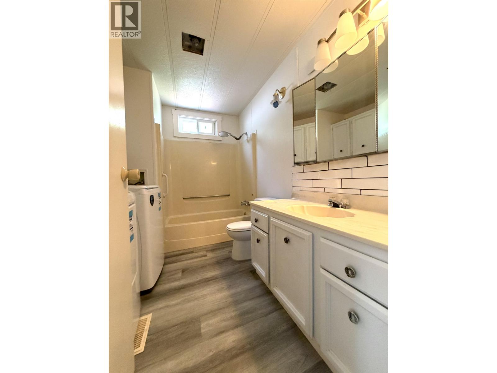 #9 4620 LOWRIE AVENUE - Image 9