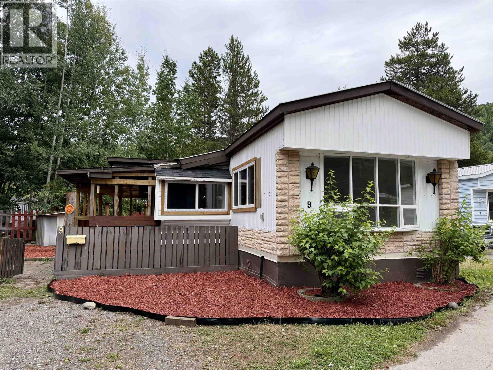 #9 4620 LOWRIE AVENUE - 1