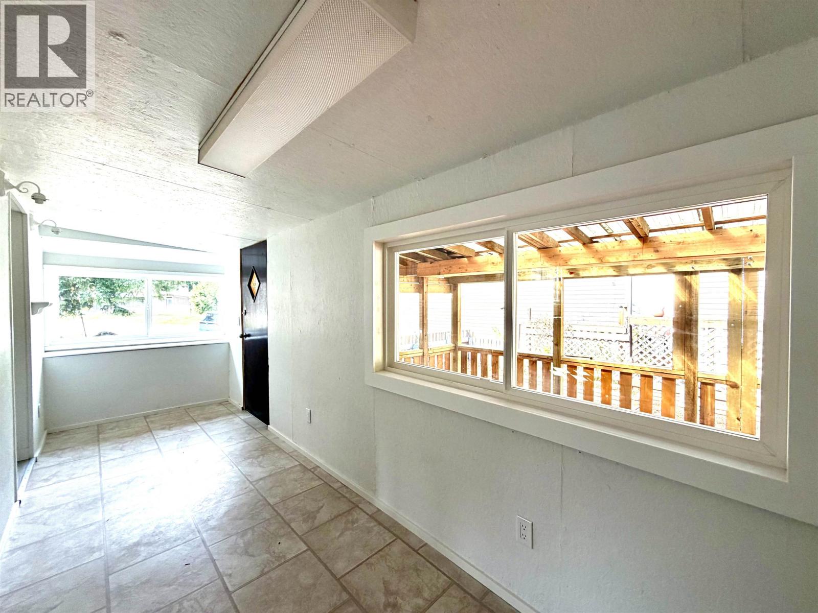 #9 4620 LOWRIE AVENUE - Image 3