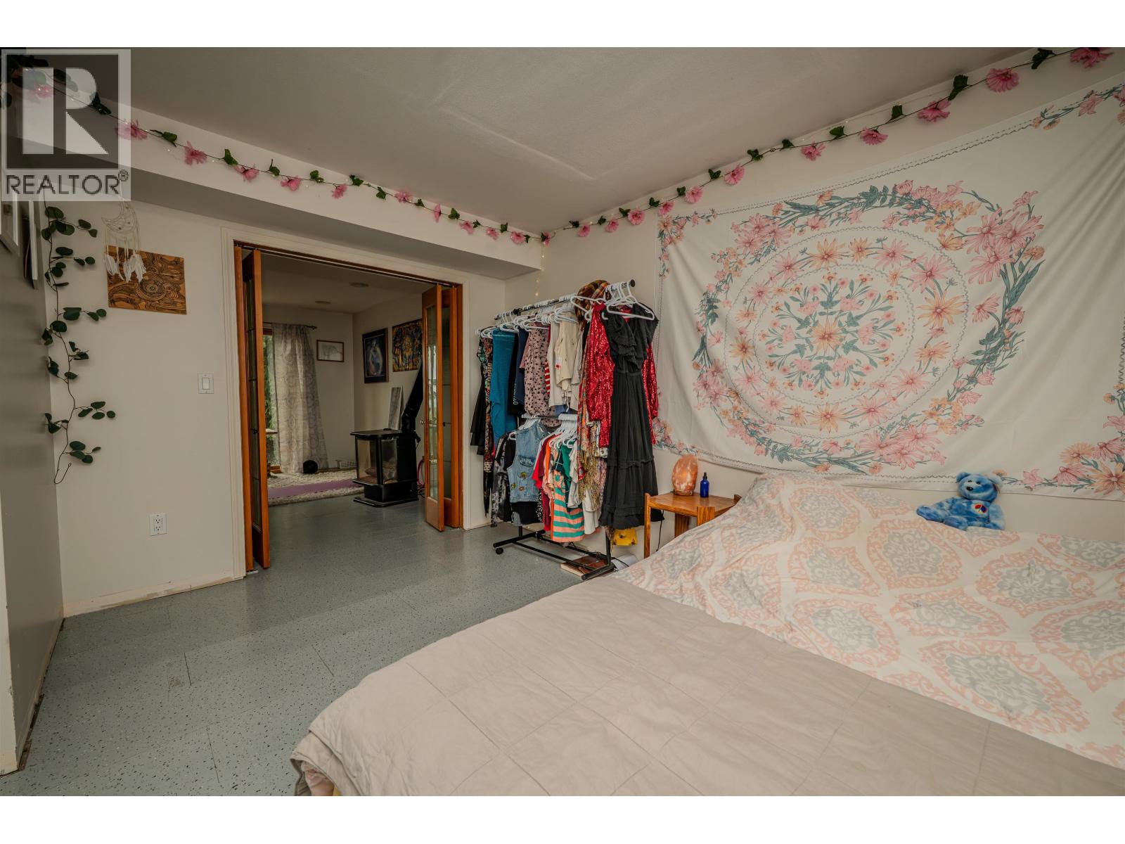 551 PEARKES DRIVE - 25
