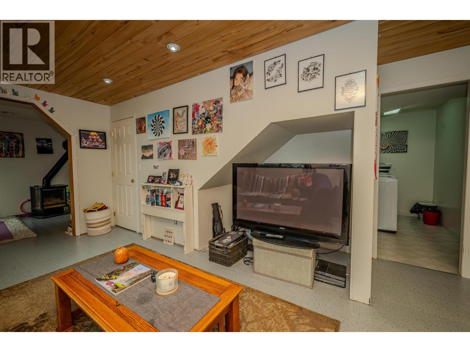 551 PEARKES DRIVE - 22