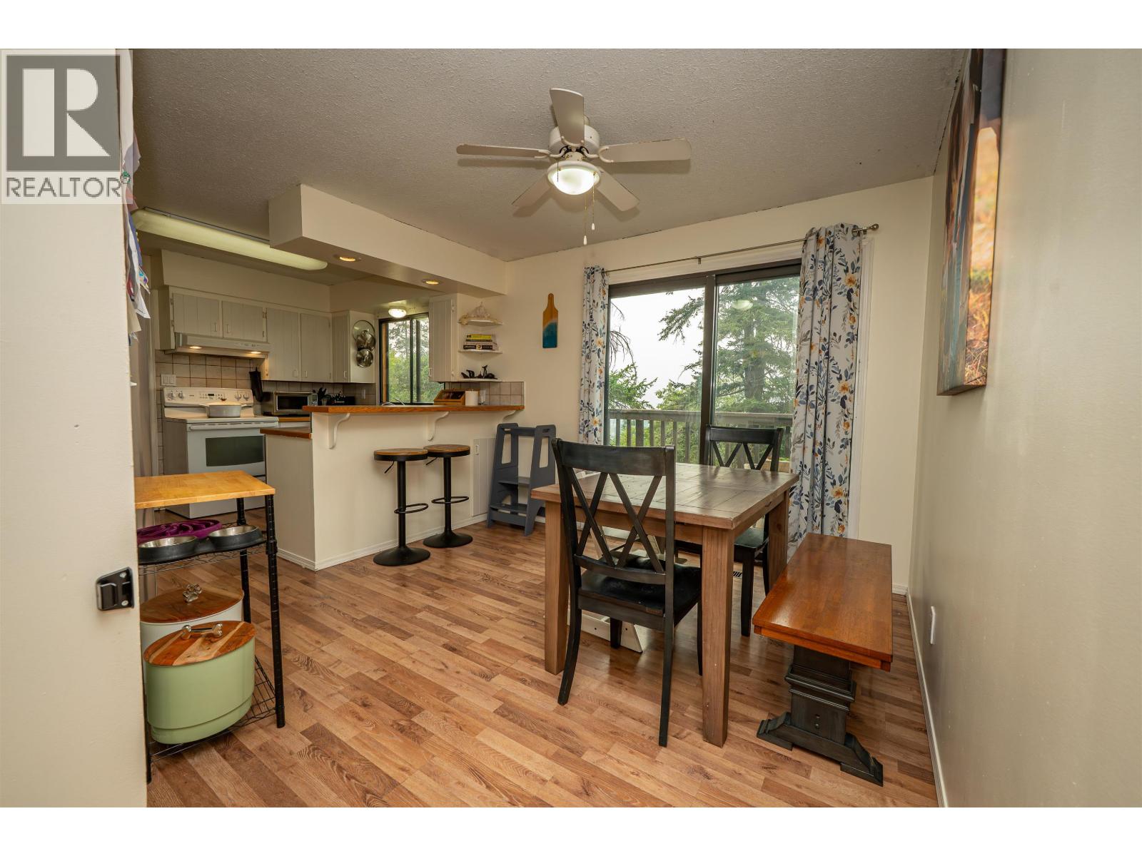 551 PEARKES DRIVE - 8