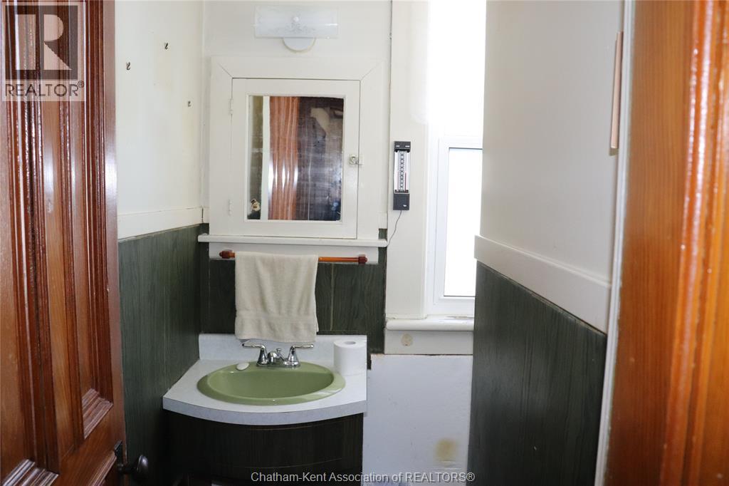 171 Talbot STREET West - 11