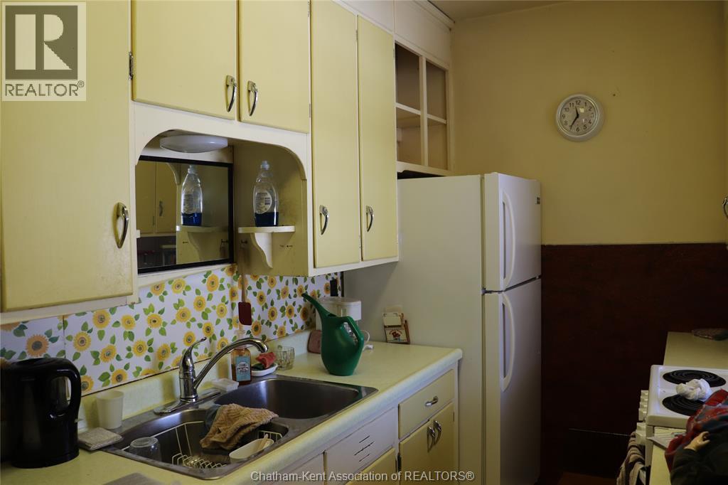 171 Talbot STREET West - 4