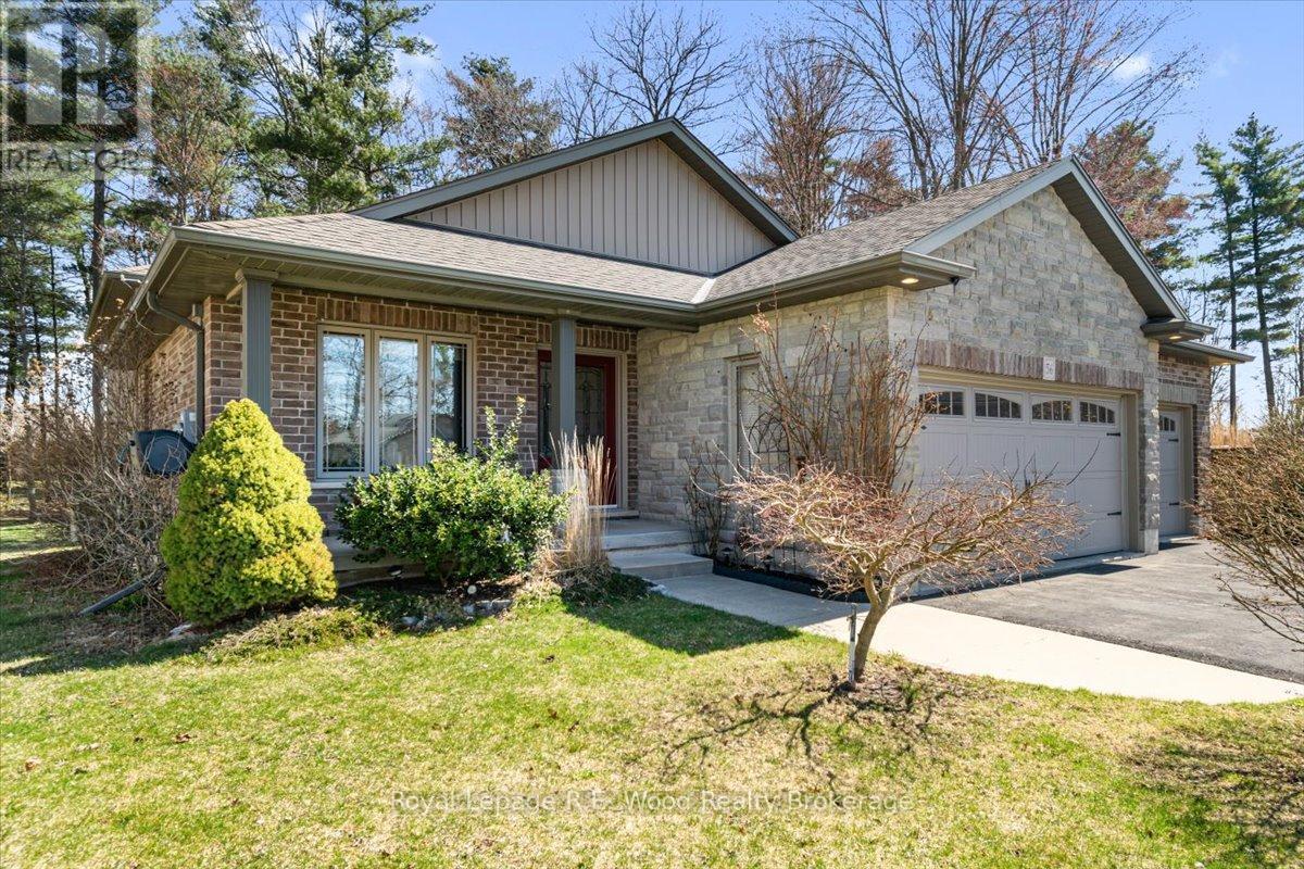 56 WINTERGREEN CRESCENT - 1