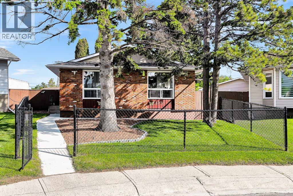 173 Margate Close NE - 2
