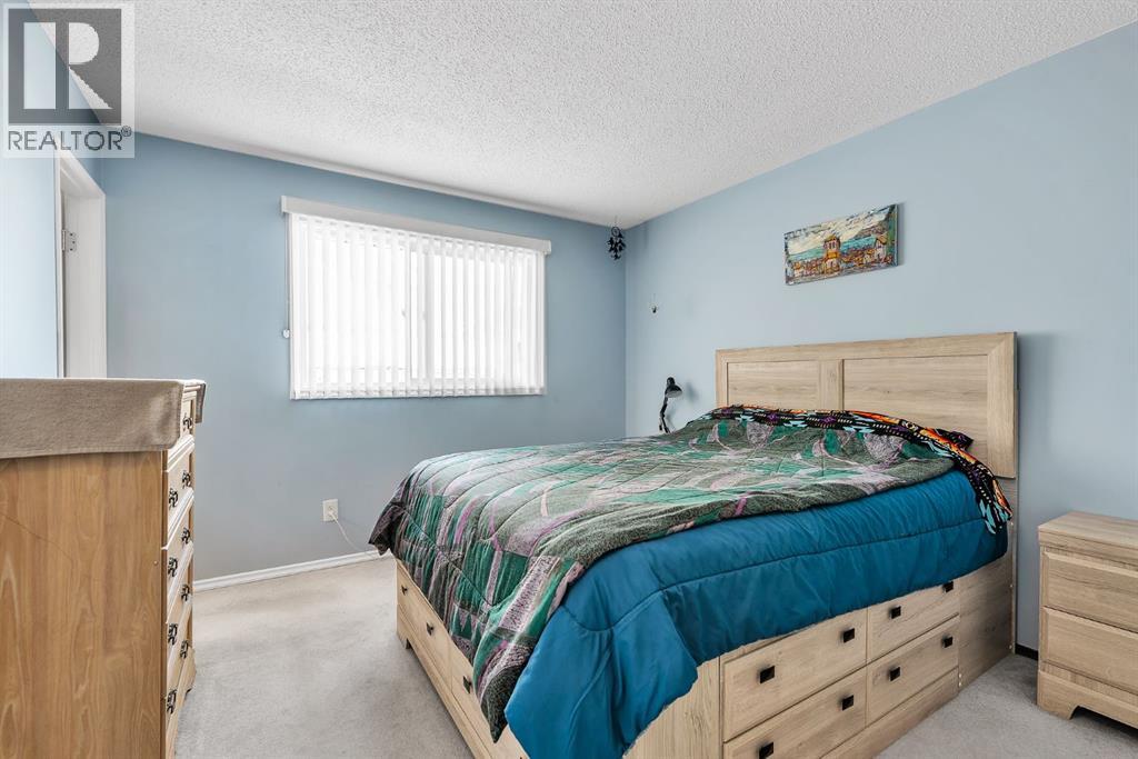 173 Margate Close NE - 9