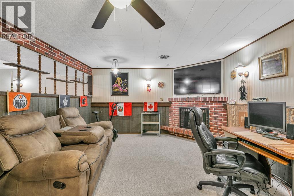 173 Margate Close NE - 15