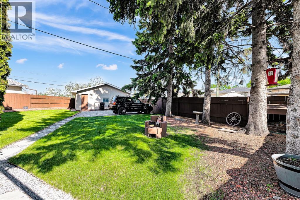173 Margate Close NE - 1