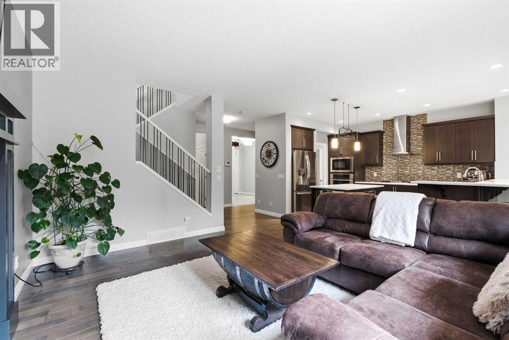 81 Riviera View, Cochrane