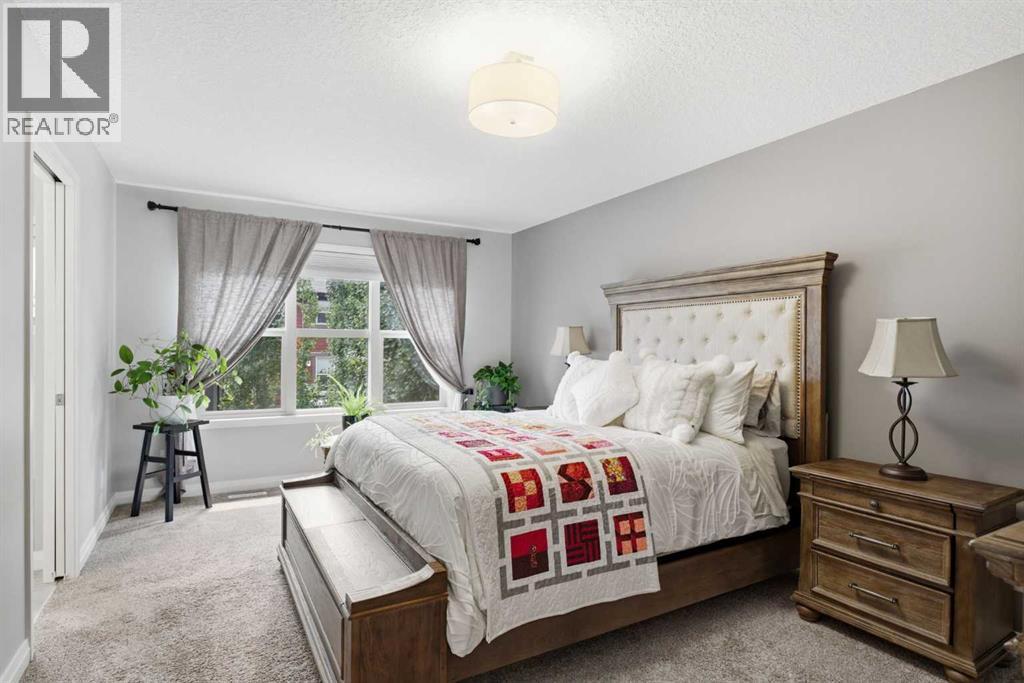 81 Riviera View, Cochrane