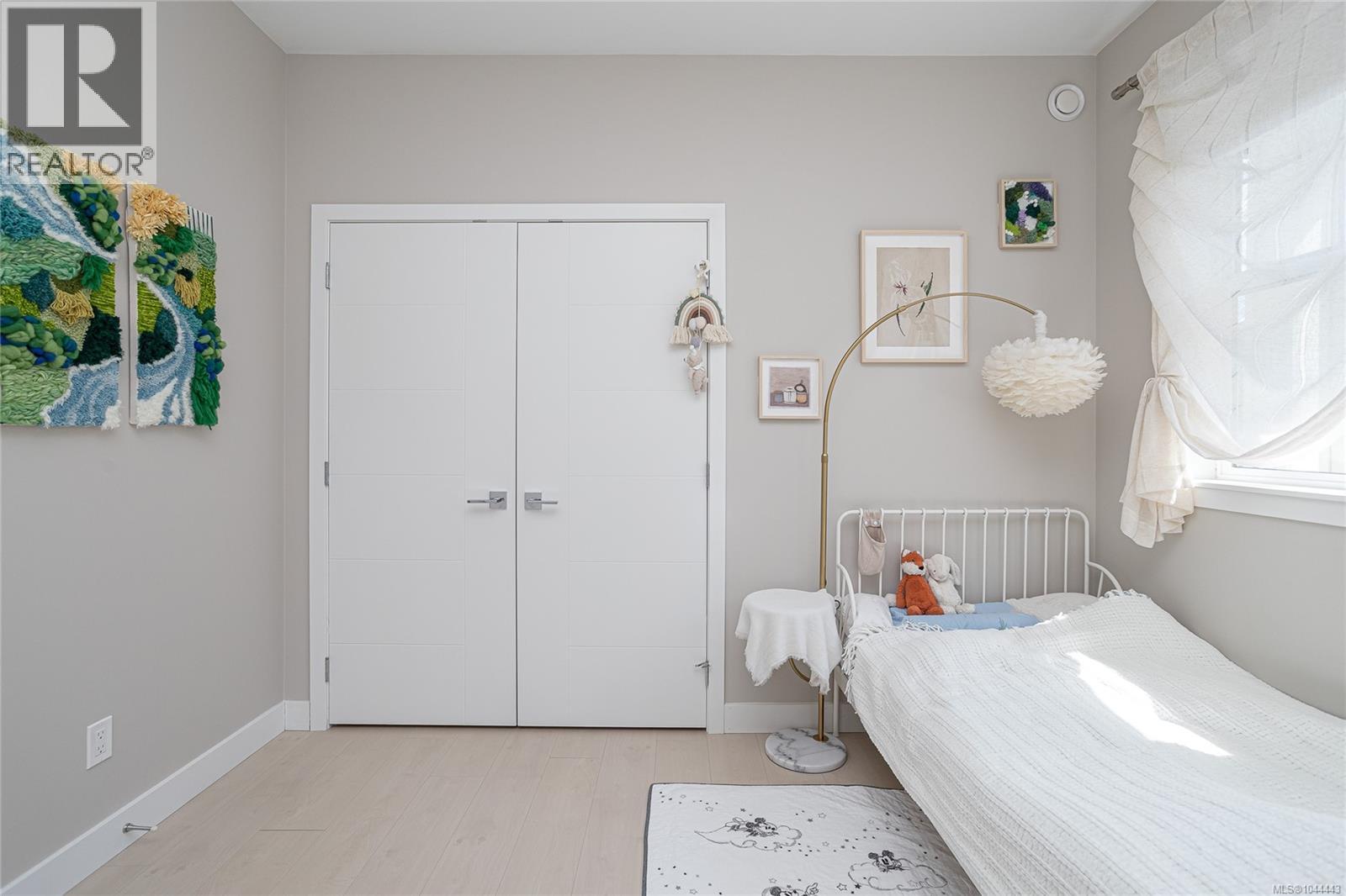912 Randall Pl - Image 18