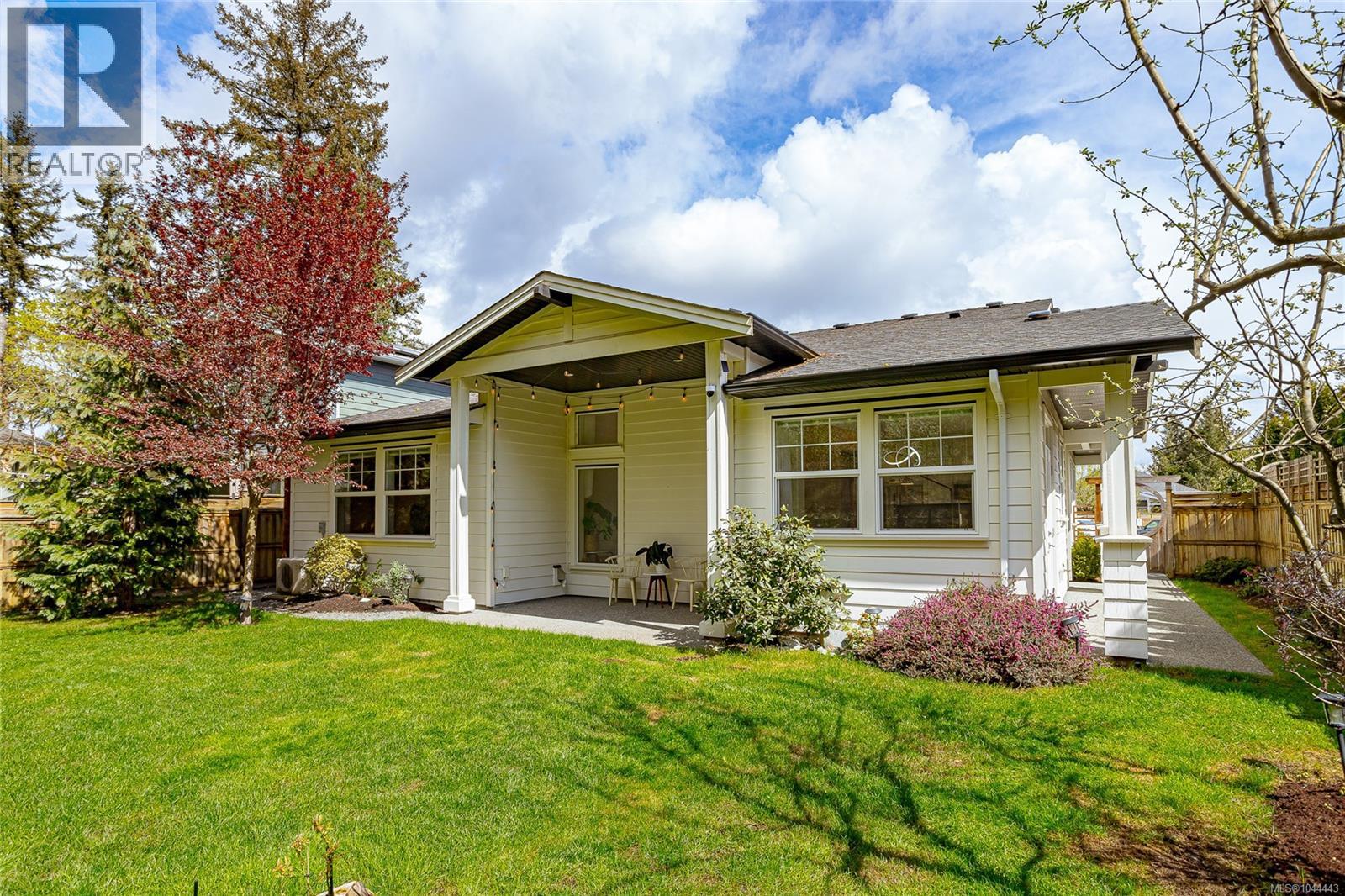 912 Randall Pl - 25