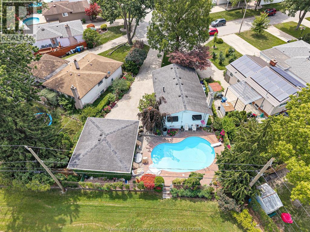 1664 GREENVIEW CRESCENT - 23