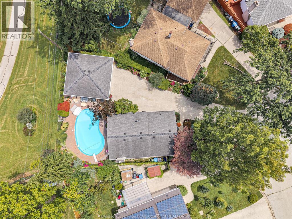 1664 GREENVIEW CRESCENT - 24