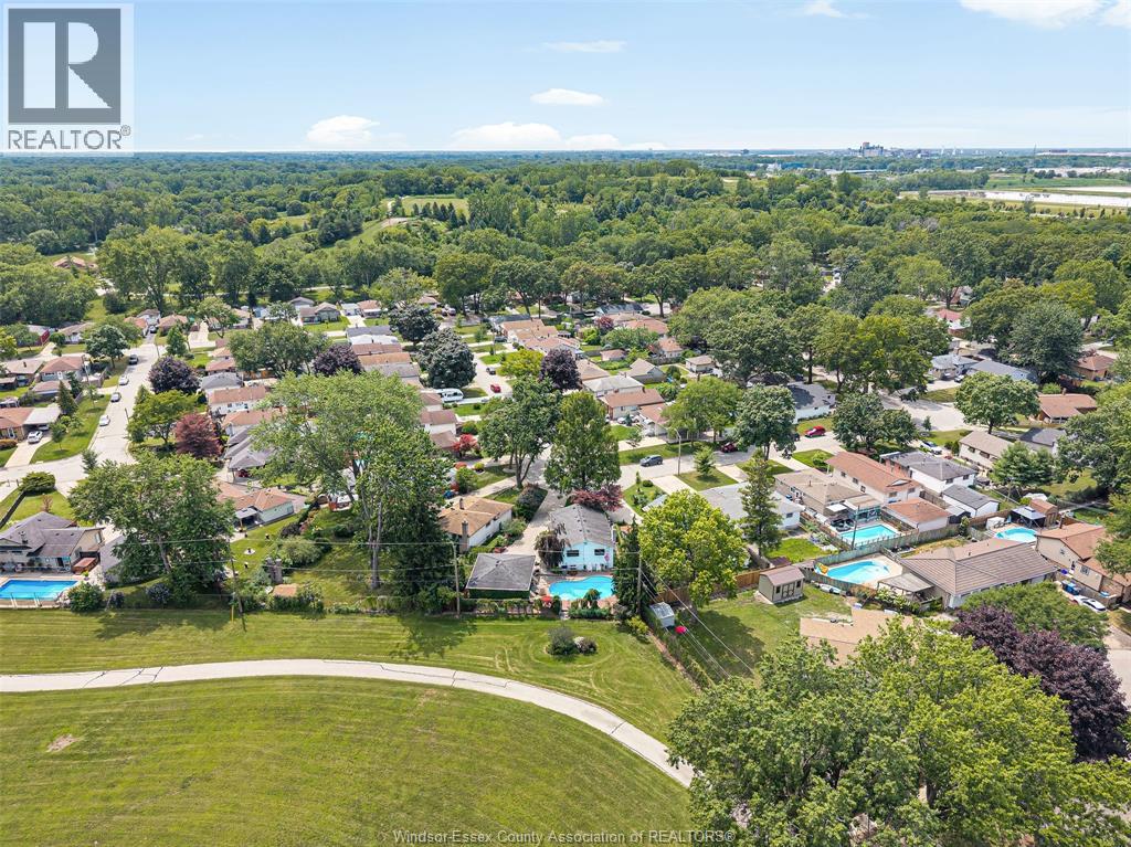 1664 GREENVIEW CRESCENT - 25