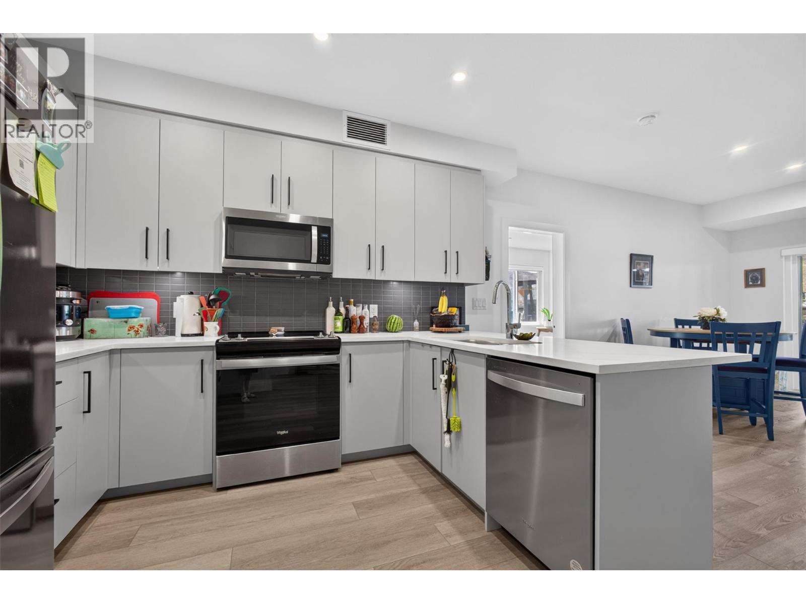 #101 3434 Mckinley Beach Drive - 6
