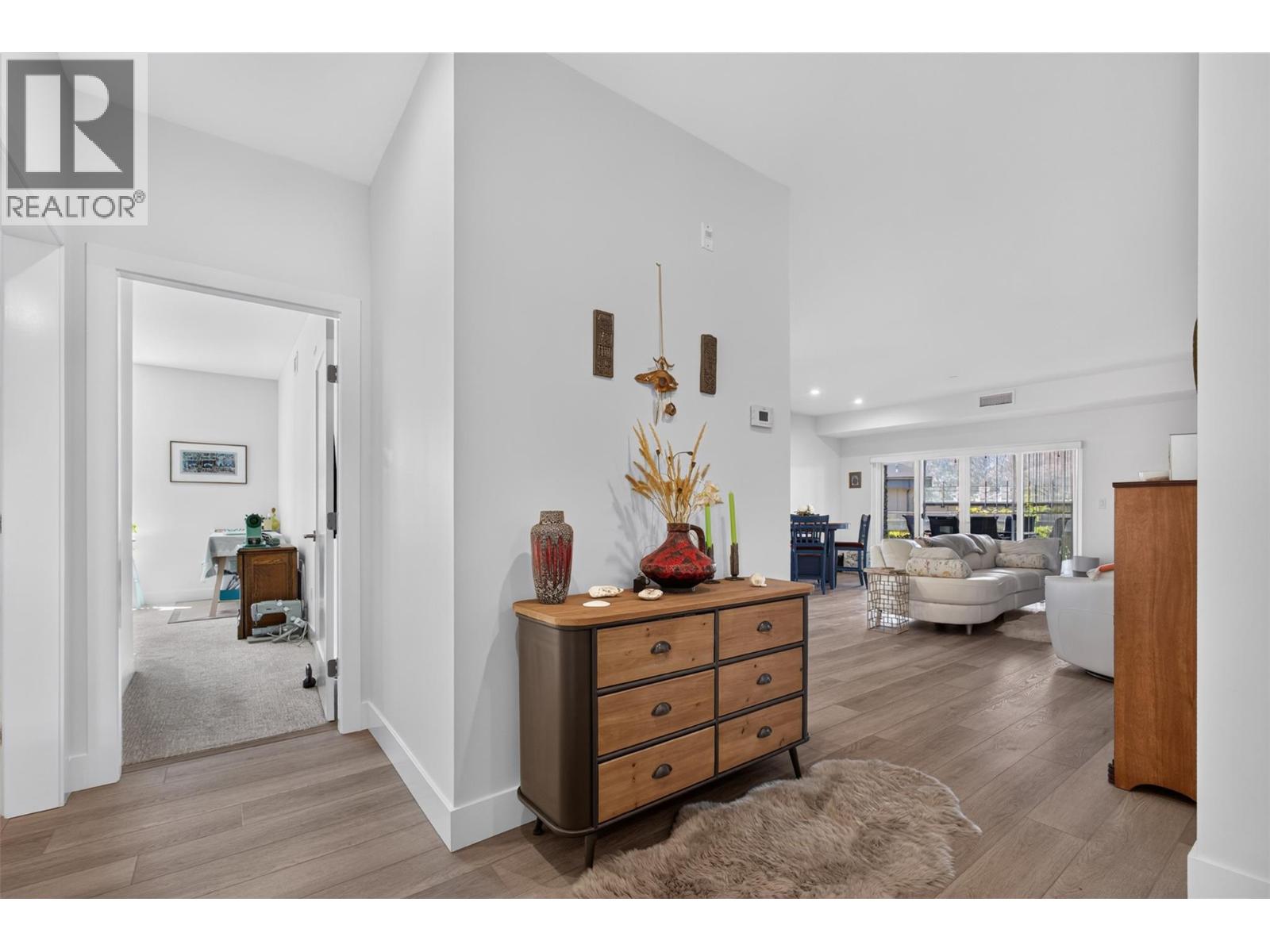 101 3434 Mckinley Beach Drive, Kelowna