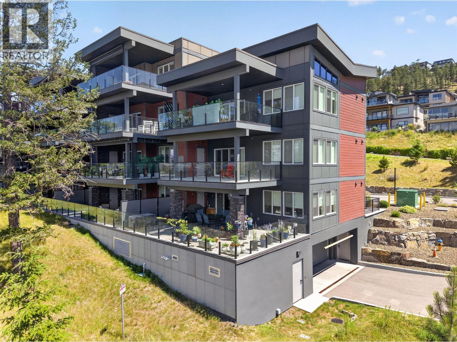 101 3434 Mckinley Beach Drive, Kelowna
