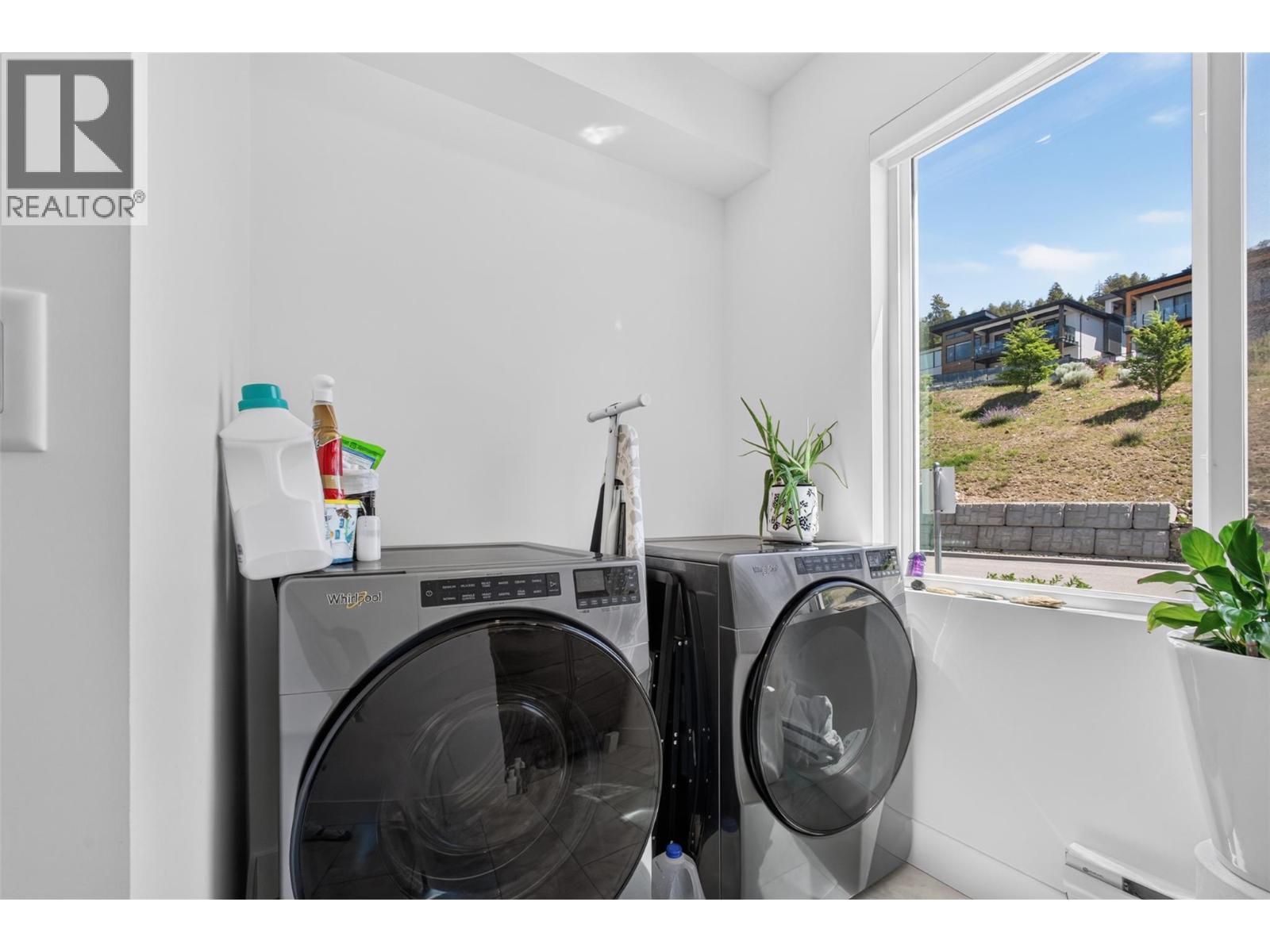 #101 3434 Mckinley Beach Drive - 25