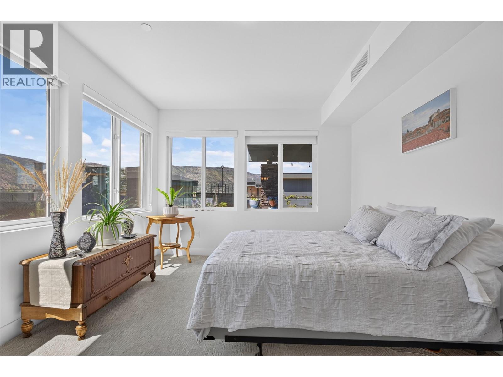 #101 3434 Mckinley Beach Drive - 14