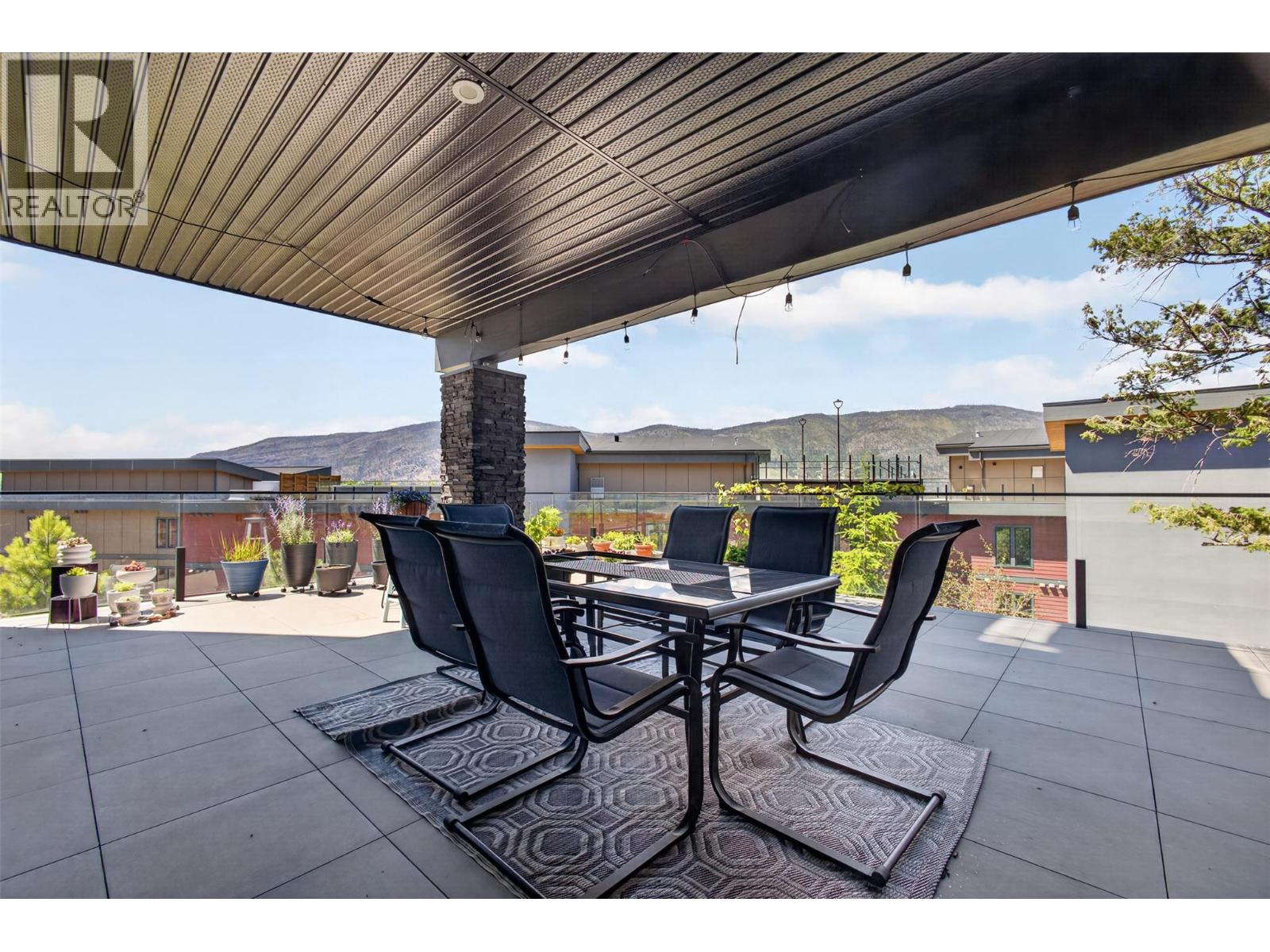 #101 3434 Mckinley Beach Drive - 22
