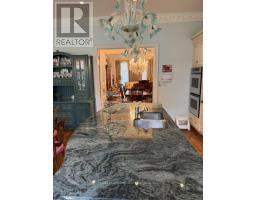 49 Montclair Avenue, Toronto, ON M5P1P5 Photo 9