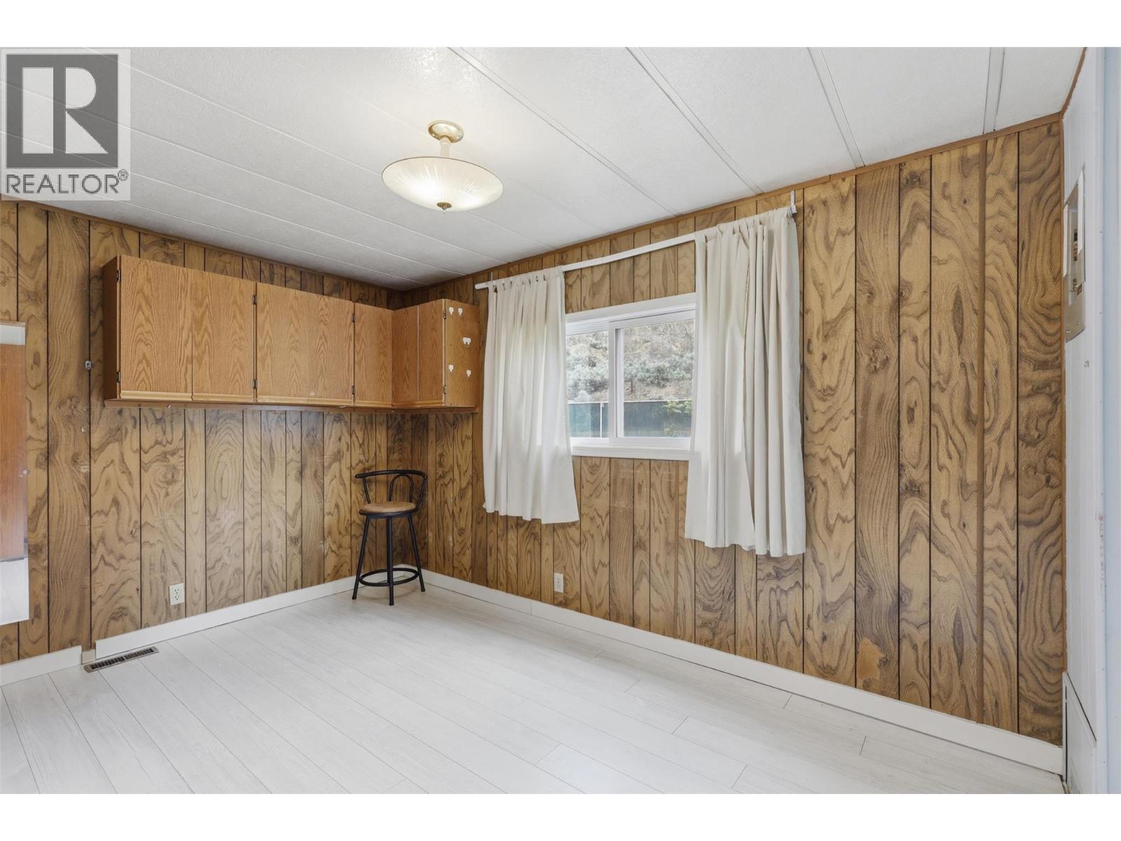 #32 2401 ORD Road - 15