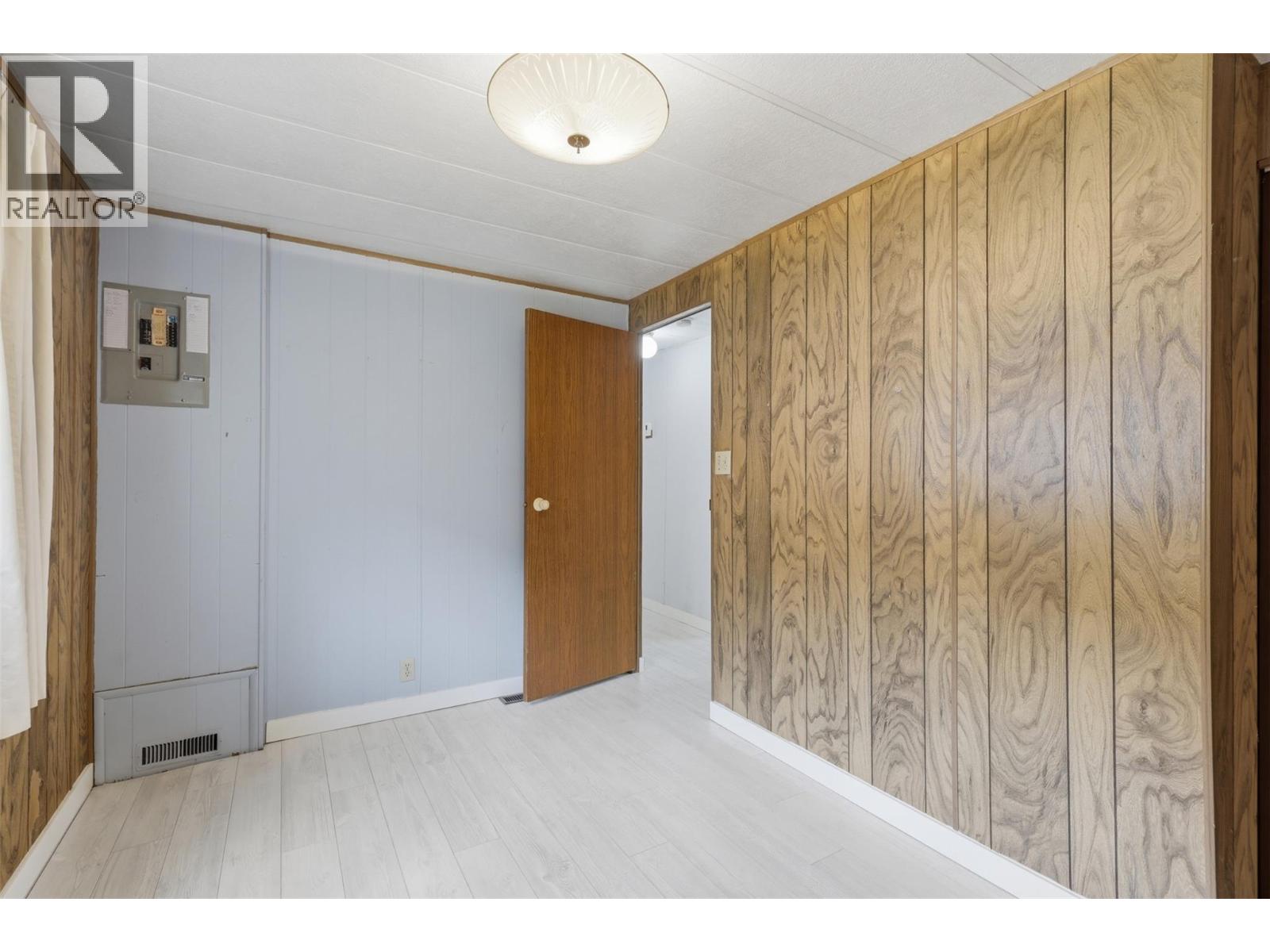 #32 2401 ORD Road - 17