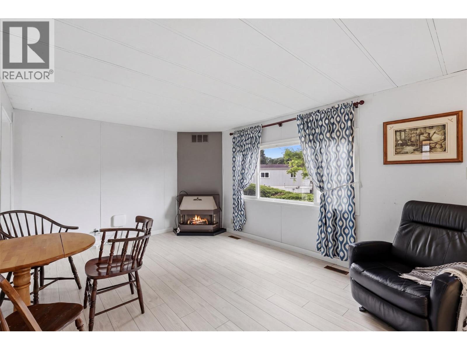 #32 2401 ORD Road - 8