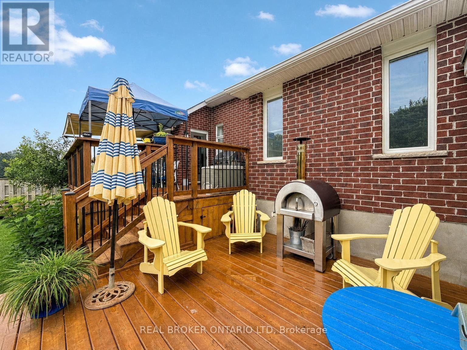 214 EMERY STREET - 36