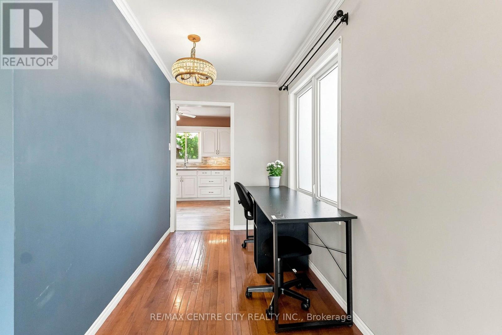 26 OLDEWOOD CRESCENT - Image 11