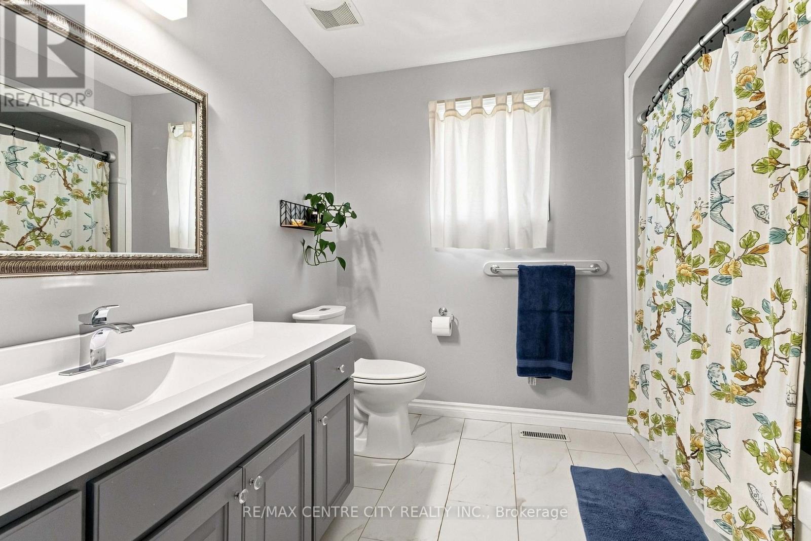 26 OLDEWOOD CRESCENT - Image 35