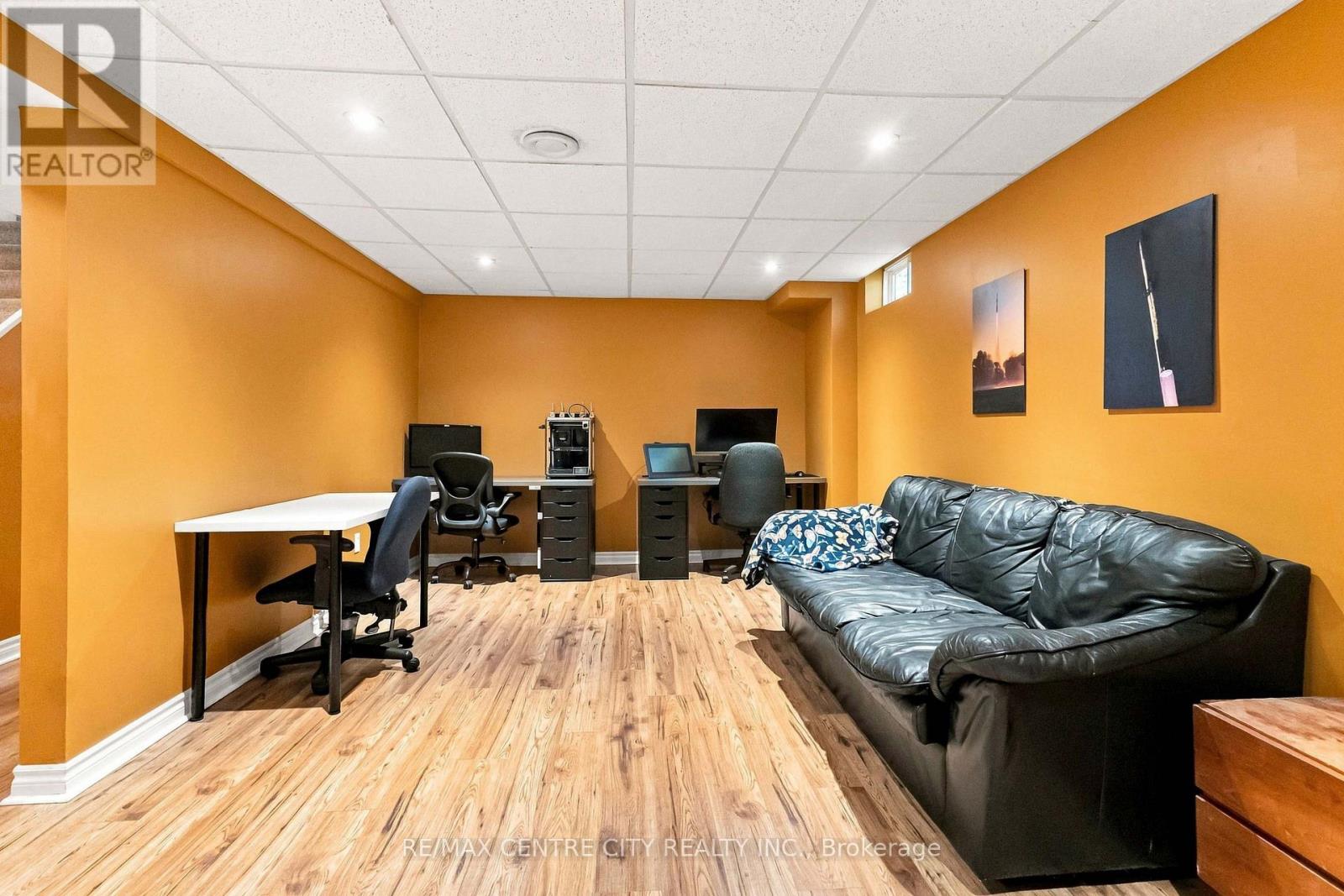 26 OLDEWOOD CRESCENT - Image 38