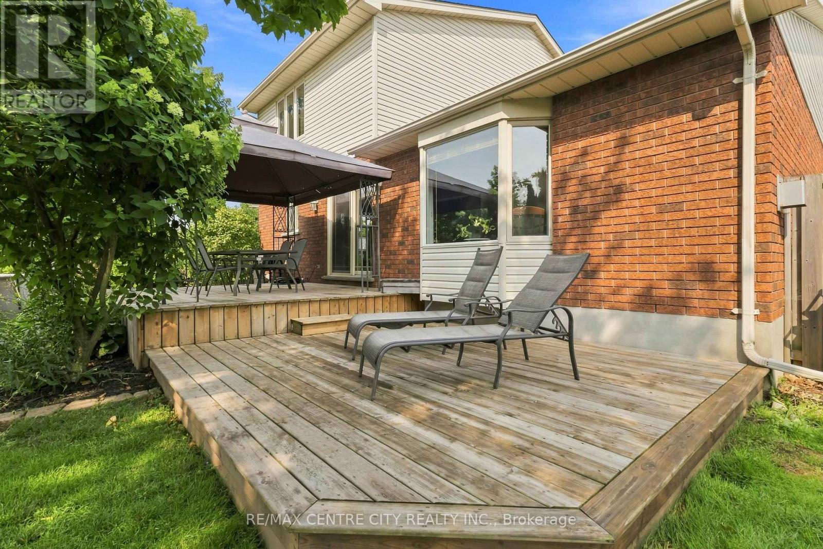 26 OLDEWOOD CRESCENT - Image 42