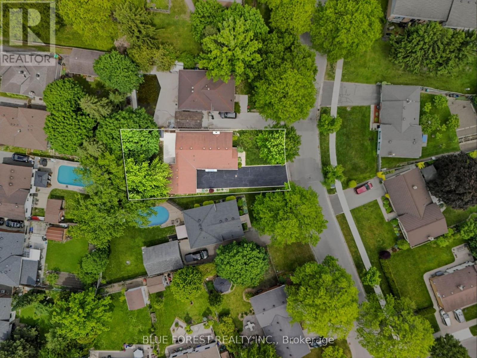 11 HILLSBOROUGH ROAD - 30