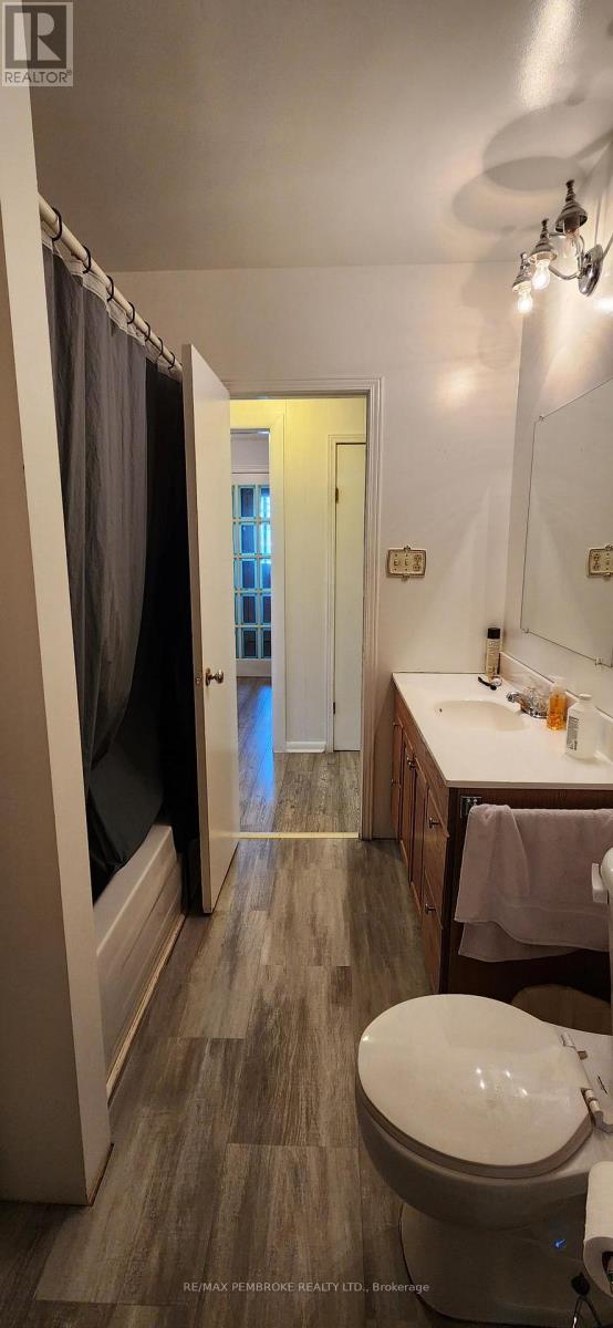 77 MAIN STREET - 23