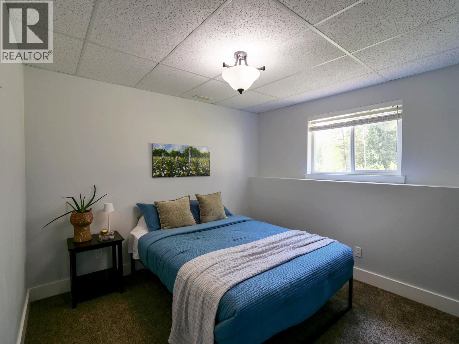 2060 HENDRY ROAD - 26