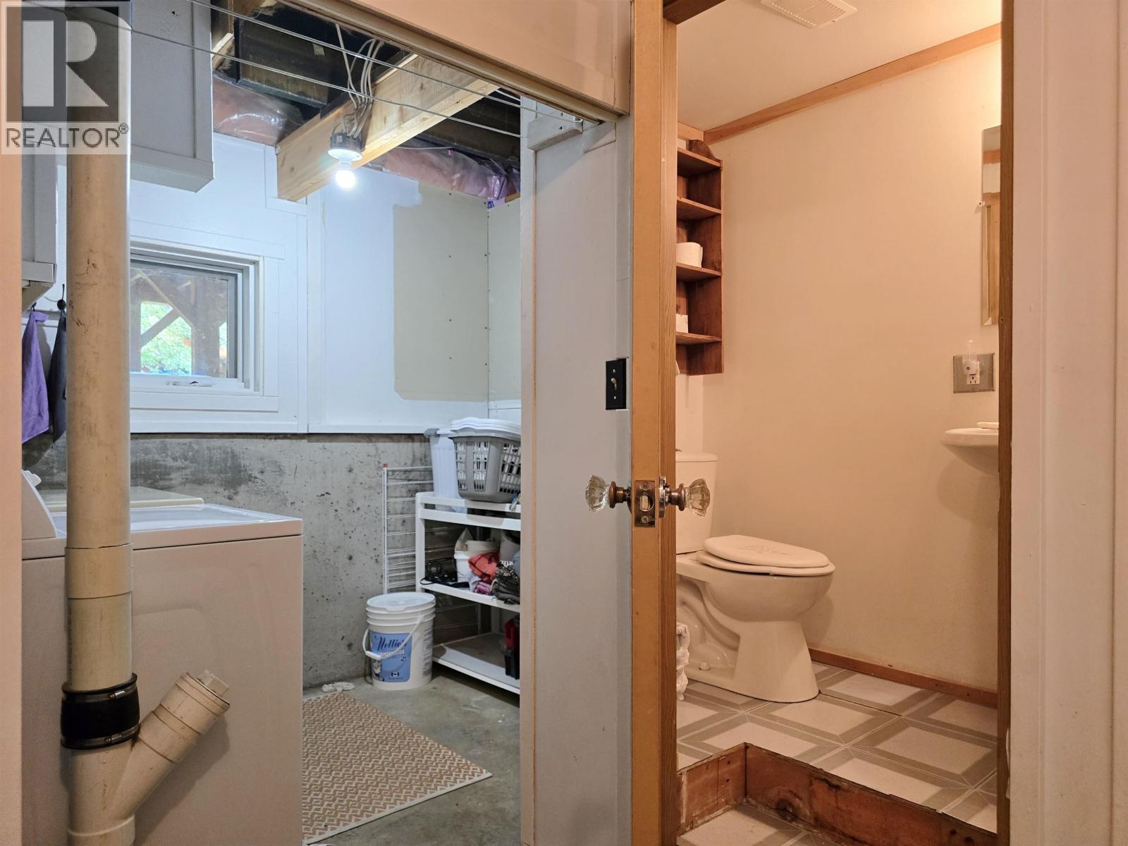 2435 SANDBERG ROAD - 20