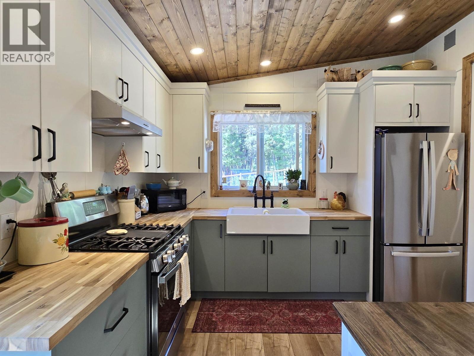 2435 SANDBERG ROAD - 26