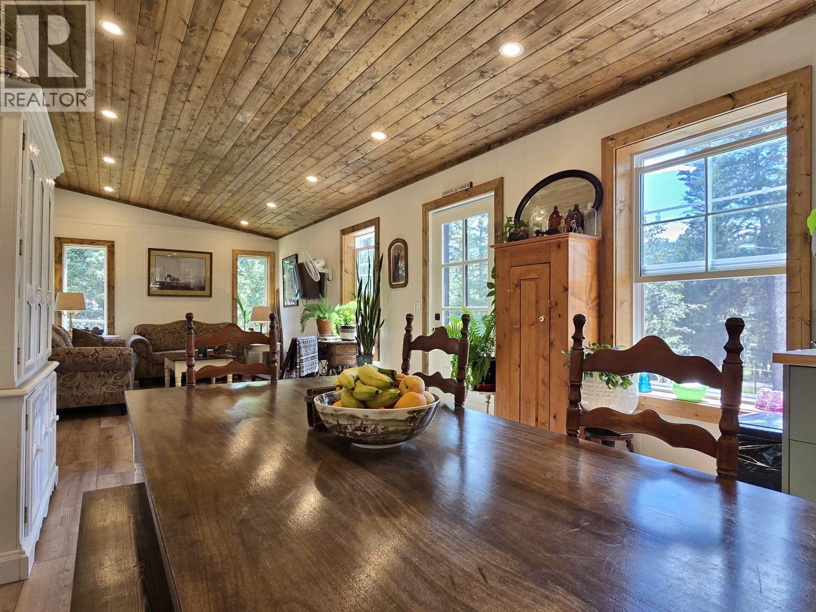 2435 SANDBERG ROAD - 28