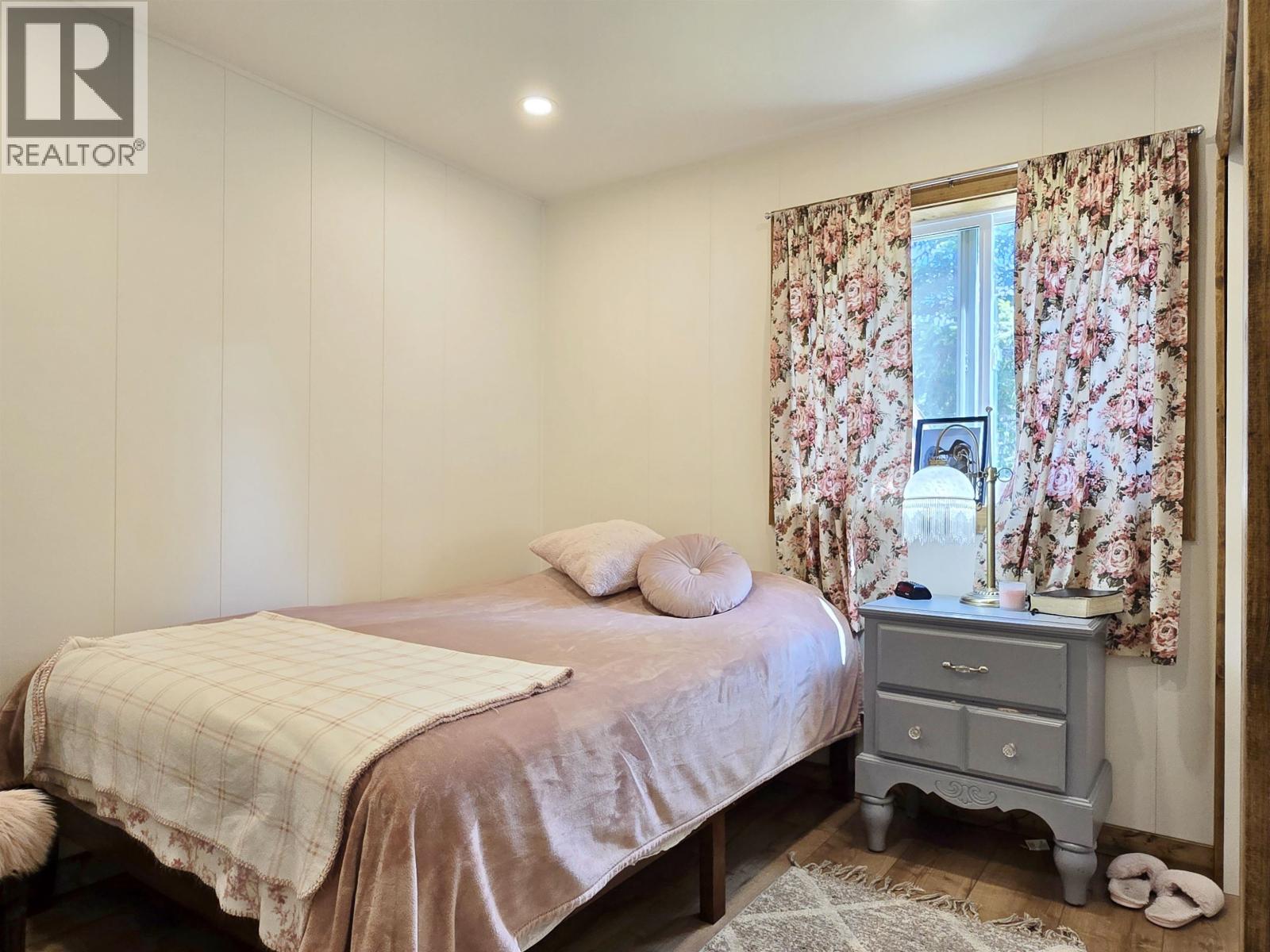 2435 SANDBERG ROAD - 33