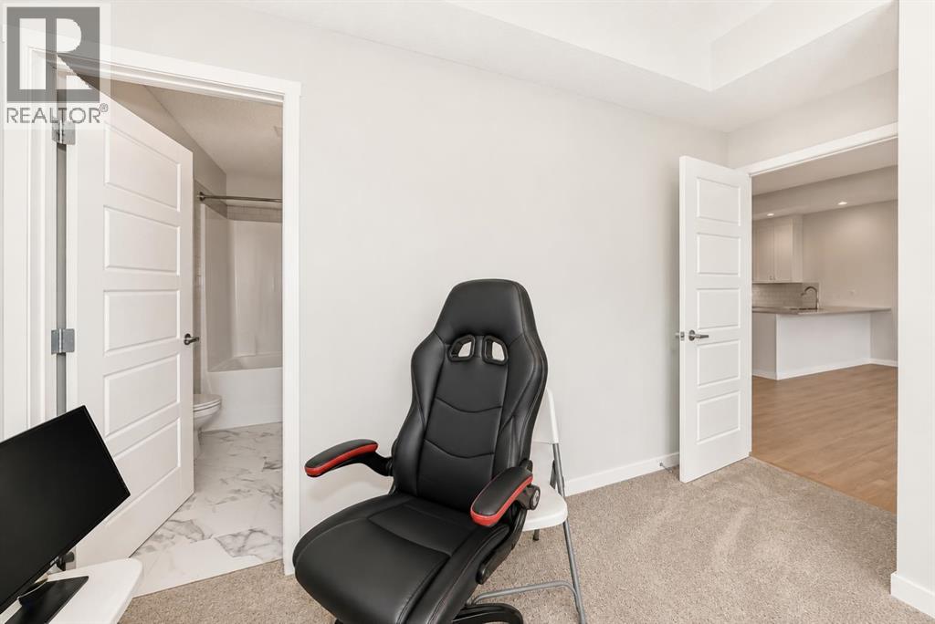 #1304 33 CARRINGHAM Gate NW - 16