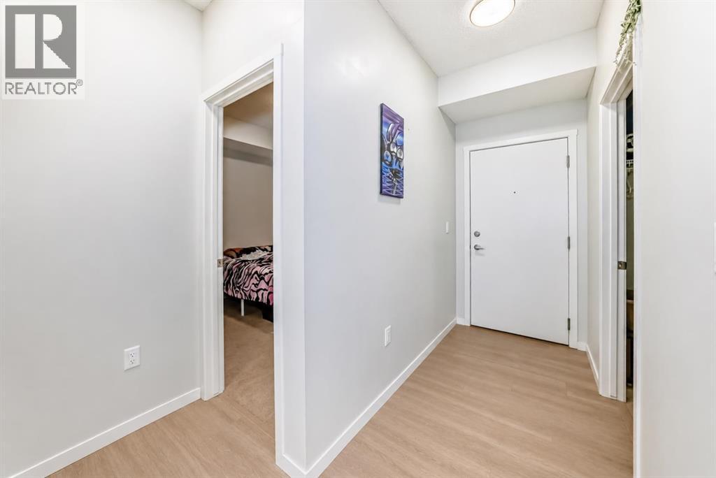 #1304 33 CARRINGHAM Gate NW - Image 7