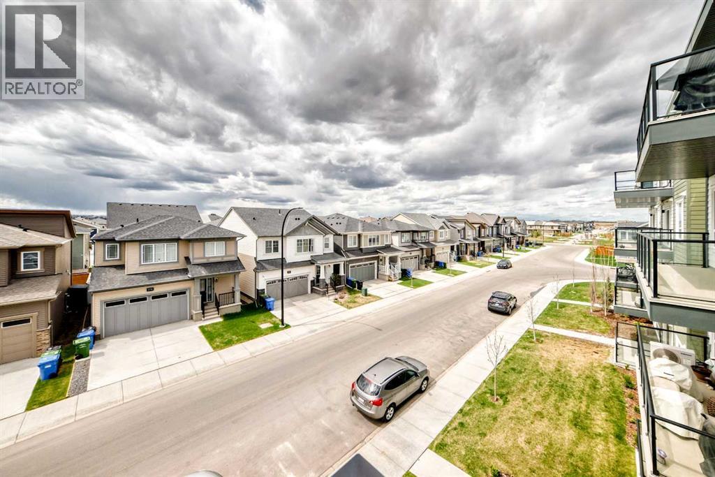 #1304 33 CARRINGHAM Gate NW - 25
