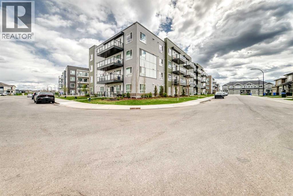 #1304 33 CARRINGHAM Gate NW - Image 27