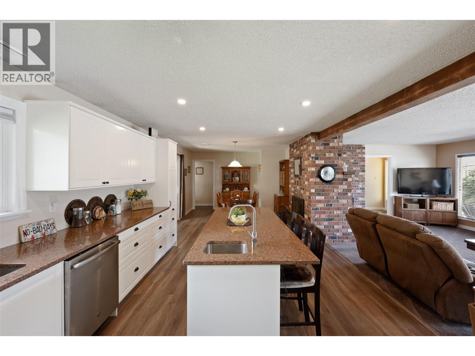 465 Pineview Drive - 11