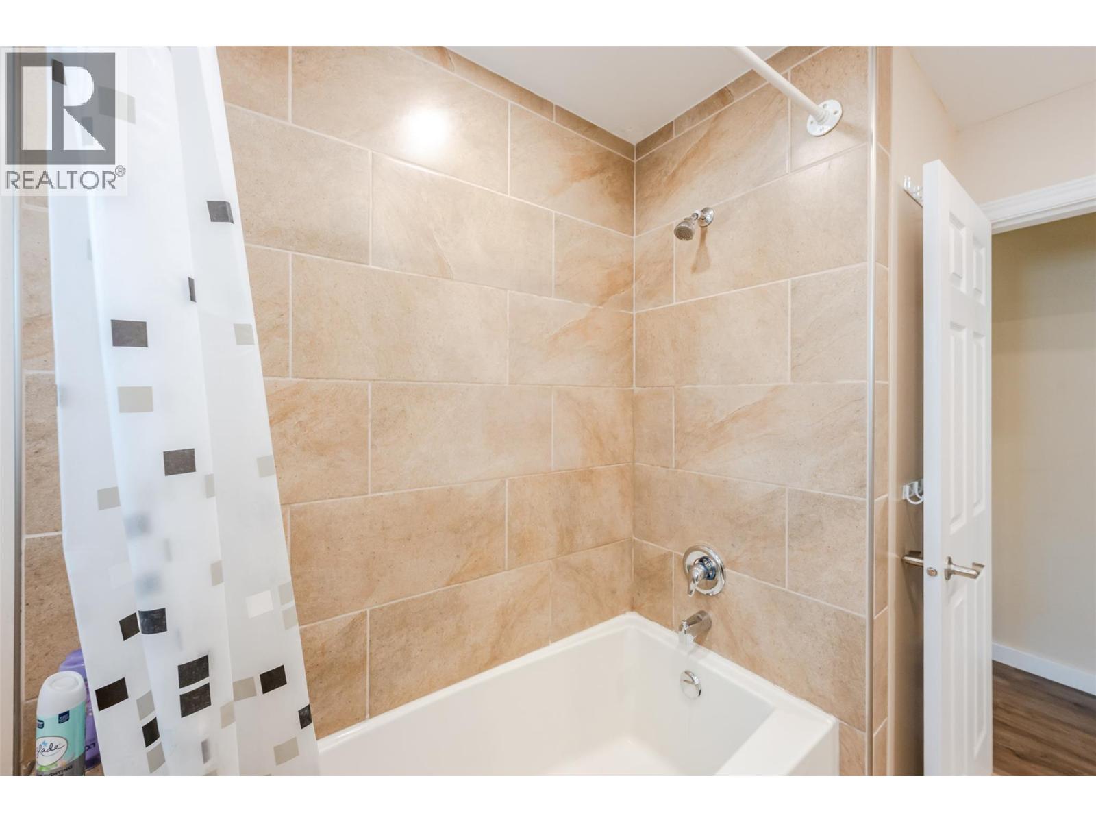 465 Pineview Drive - 33
