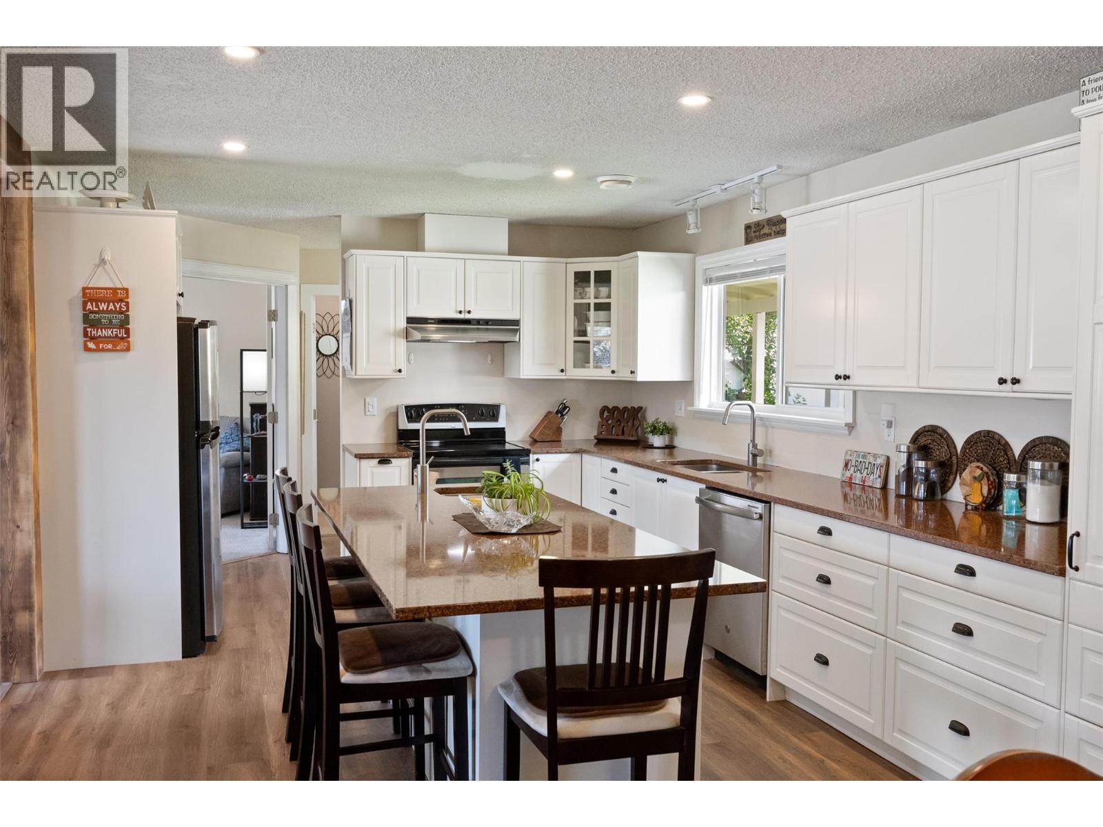 465 Pineview Drive - 5